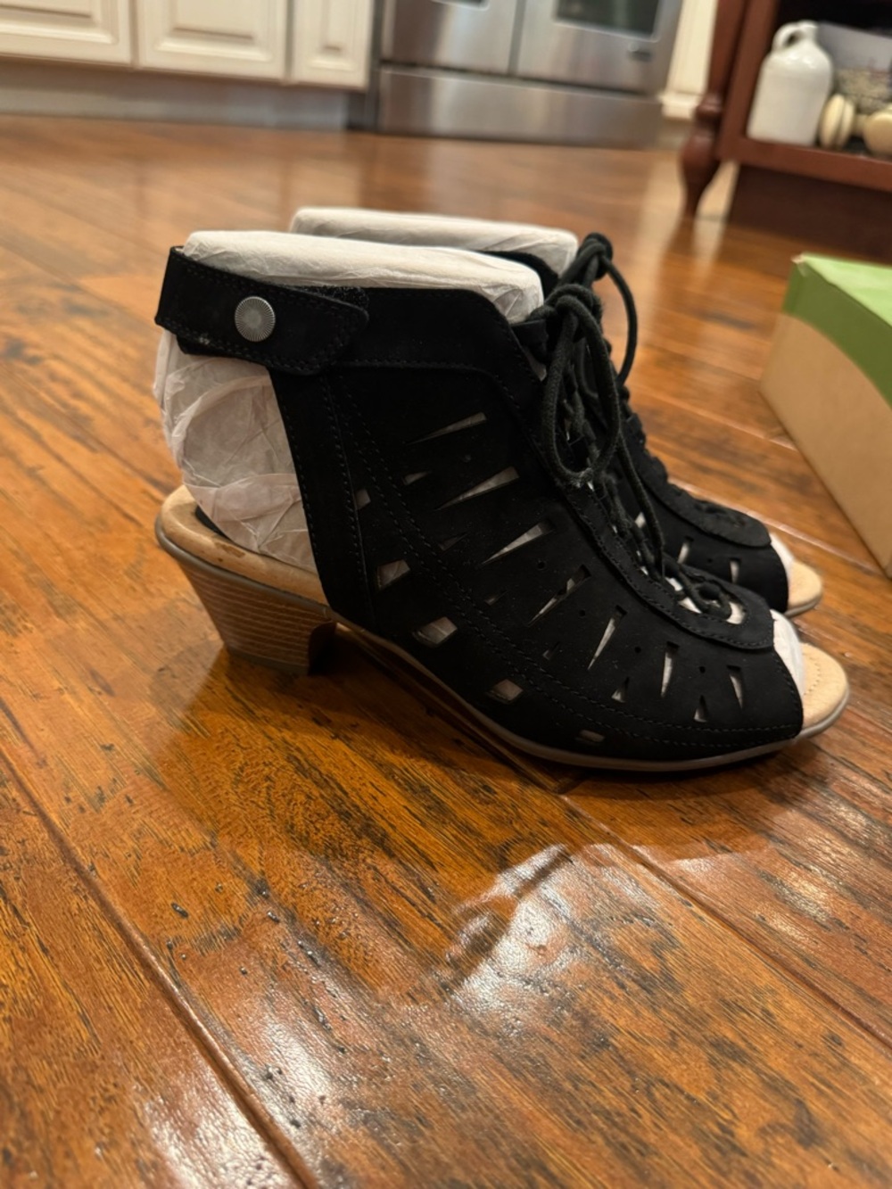 Earth Black Soft Buck Kristen Ankle Booties - Picture 5 of 6